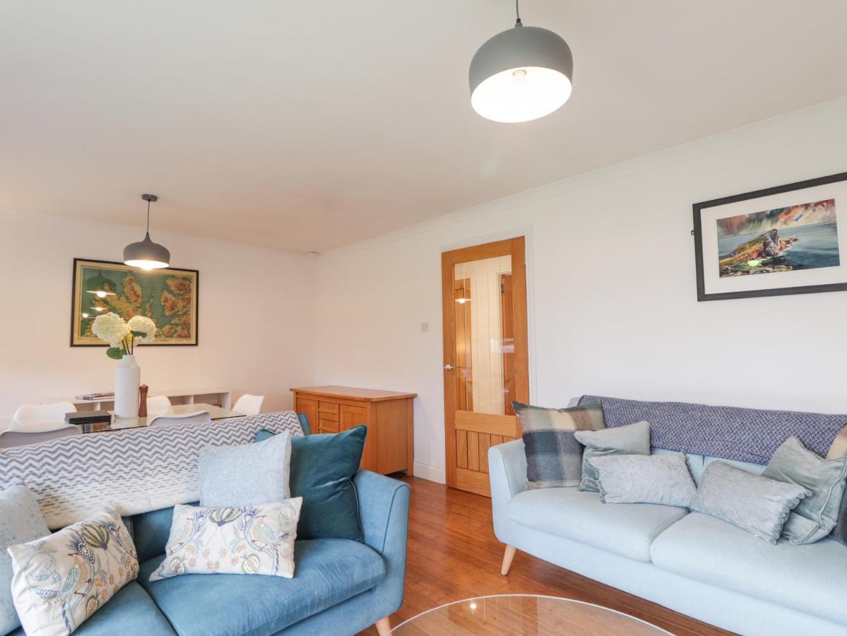 Pebble Cottage Portree Bagian luar foto