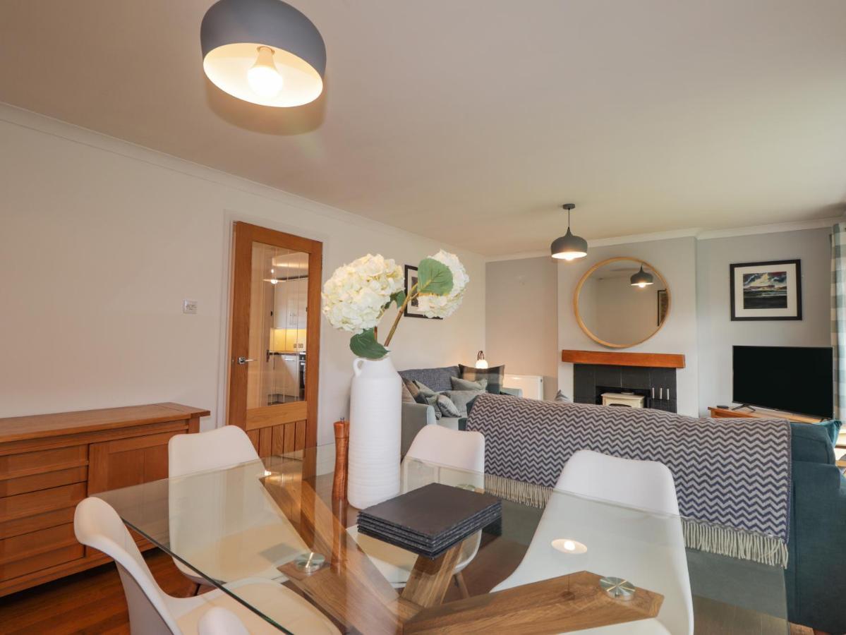 Pebble Cottage Portree Bagian luar foto